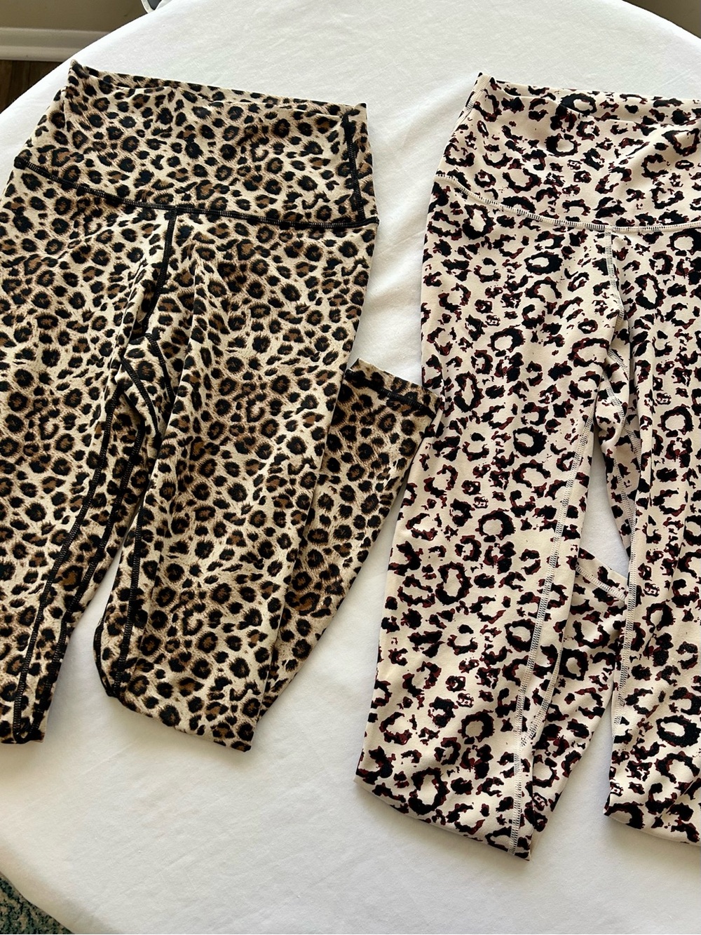 Leopard-Print High-Waist Leggings in Beige and Cream - Women